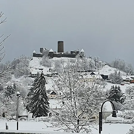 Hofis Gaestehaus Meuspath