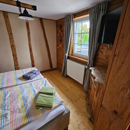 Hofis Gaestehaus Apartament