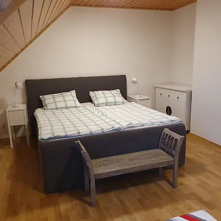 Hofis Gaestehaus Apartament