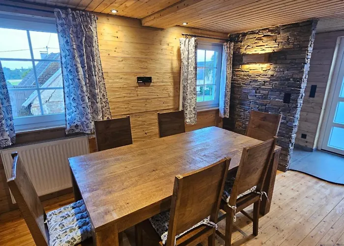 公寓 Hofis Gaestehaus Meuspath