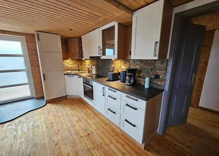 Hofis Gaestehaus * Meuspath