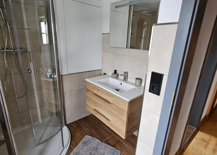 公寓 Hofis Gaestehaus Meuspath